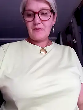 irinamaux লাইভ XXX চ্যাট