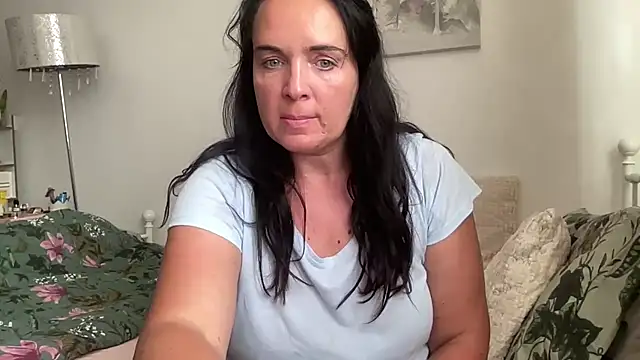 Dagmar92 live XXX chat