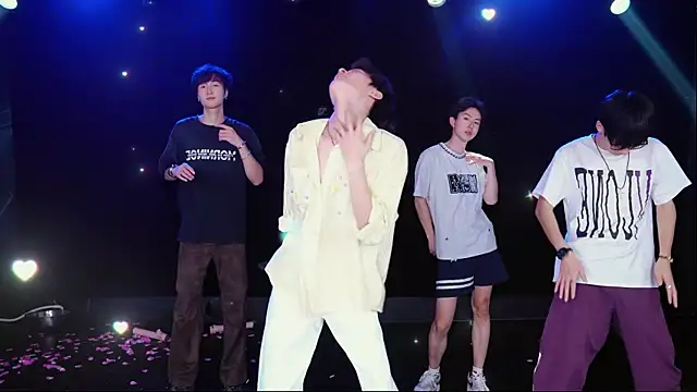 MS-818のライブXXXチャット
