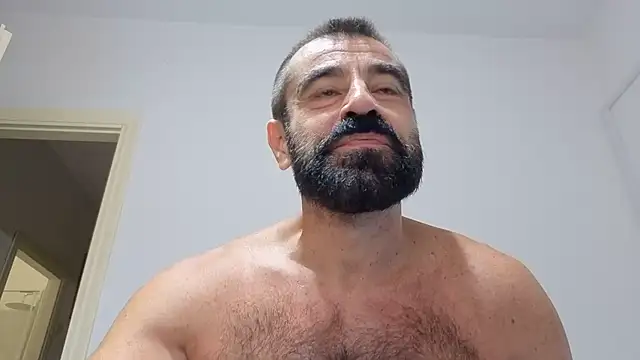 hairycerberus XXX чат на живо