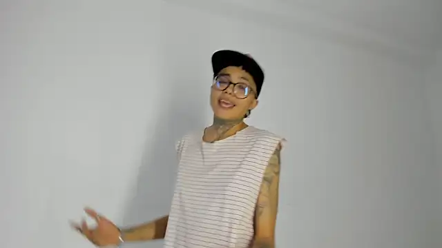 Antony_D_ossa Live XXX-Chat