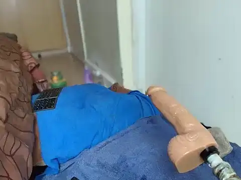 Chat +18 de Afriqueena ao vivo
