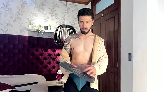 Liam_ashford live XXX chat