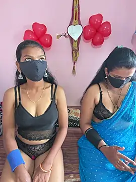צ'אט XXX בשידור חי של Payal_143