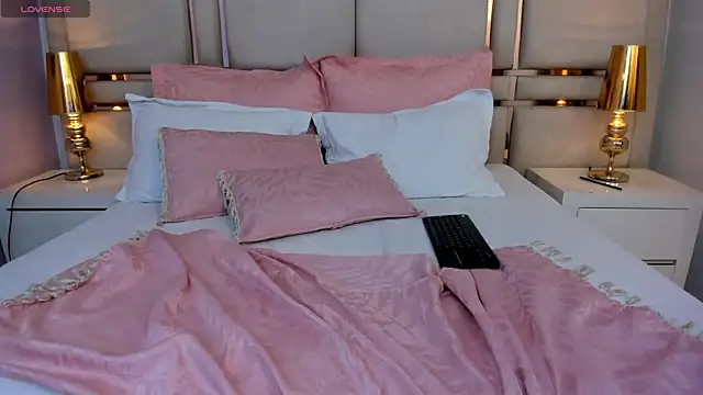 XXX chat uživo modela AlliceJhones