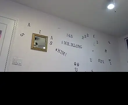 TheRealMrDLlong XXX чат на живо
