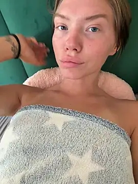 Lisaaa_Alisa Chat XXX live