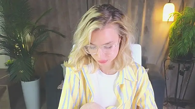 Živý XXX chat NoraMoreau