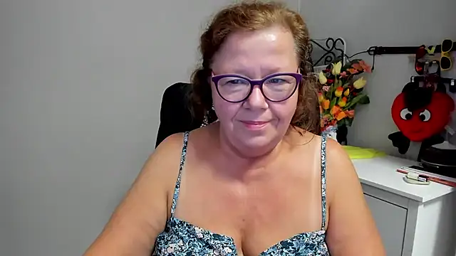 Adelewildx লাইভ XXX চ্যাট