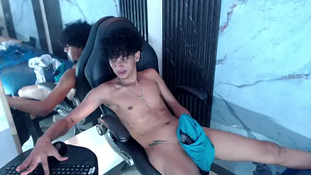 Chat +18 de BlakeSttone ao vivo