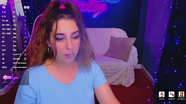 KarinaNoir's Live XXX Chat