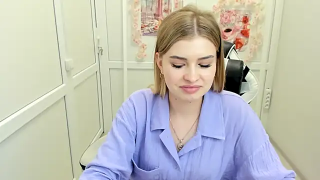 צ'אט XXX בשידור חי של BrielleStorm