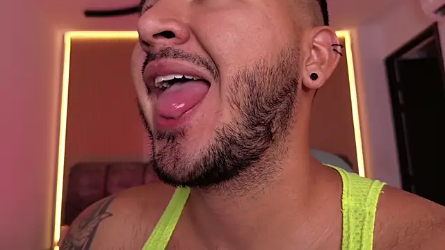 Czat XXX na żywo – mister_miike
