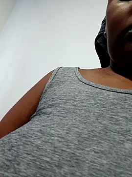 queennapal's Live XXX Chat