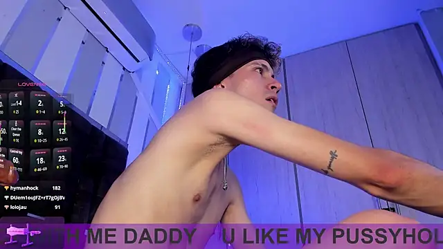 Živý XXX chat ValentinoMoreti