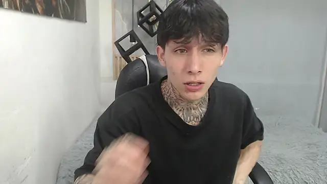 Cry_thereal 现场XXX聊天