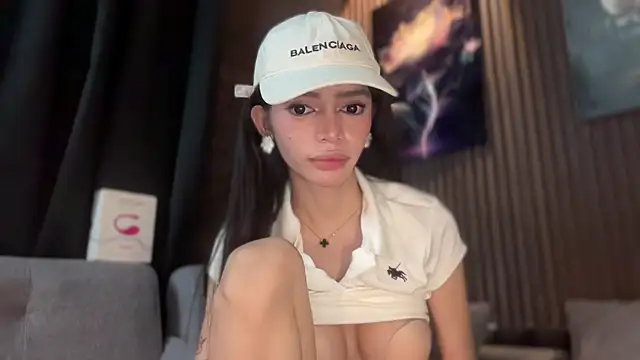 xTransQueenx XXX чат на живо