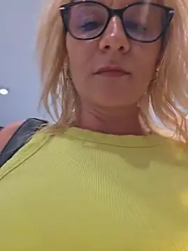 Czat XXX na żywo – KaylinJan