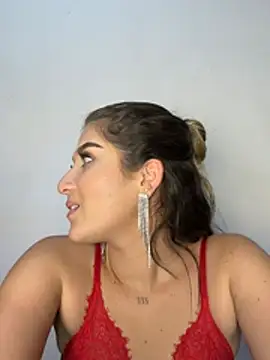 دردشة IsabelleMilan الجنسية المباشرة