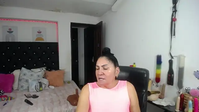 mature_bigboobs10 现场XXX聊天