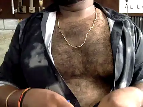 دردشة naughtydaddyy الجنسية المباشرة