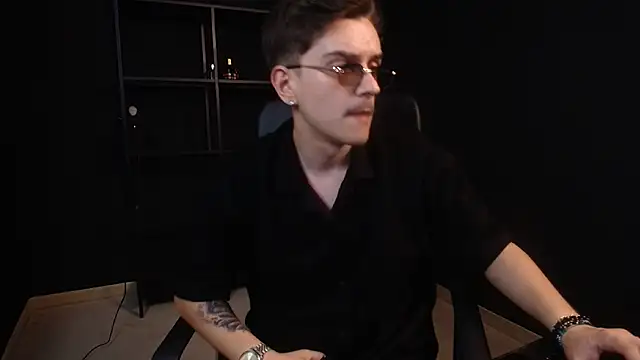 FelixStarkk Chat XXX live