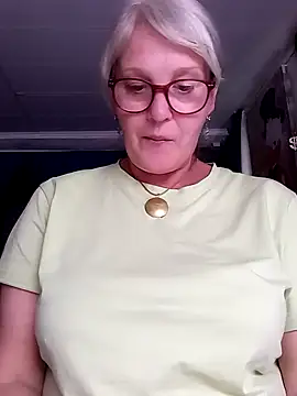 irinamaux Chat XXX in diretta