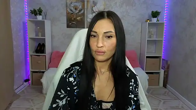 NikoleMills' Live XXX Chat