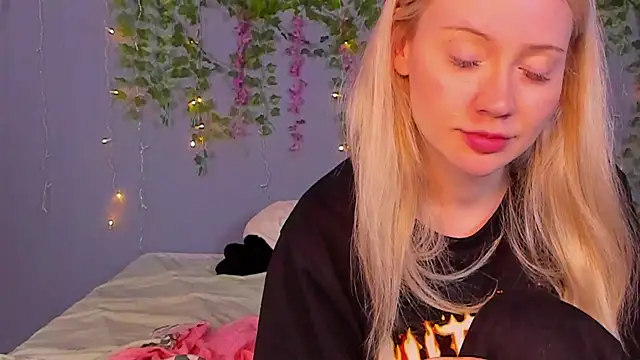 Lillie_Berry's Live XXX Chat
