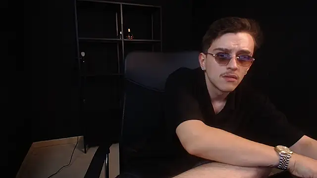 FelixStarkk élő XXX-chatje