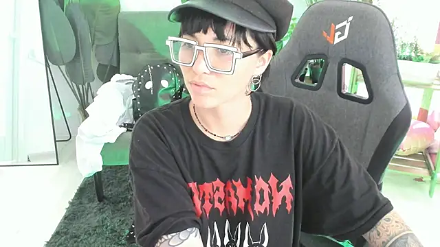 NeoGeisha's Live XXX Chat