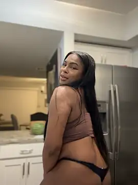 CandyLuxxxx Live XXX-Chat