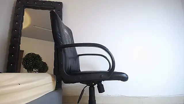Scarleth_Victoria Live XXX-Chat