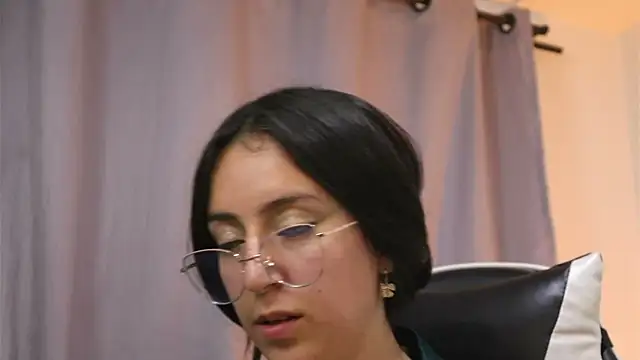 Sweet_Sammy_'s Live XXX Chat