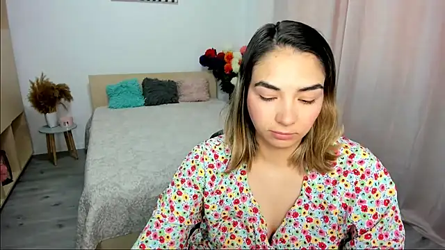 AlexaJuly élő XXX-chatje