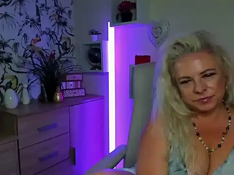 AliciaSensual Adlı Modelin Canlı XXX Sohbeti