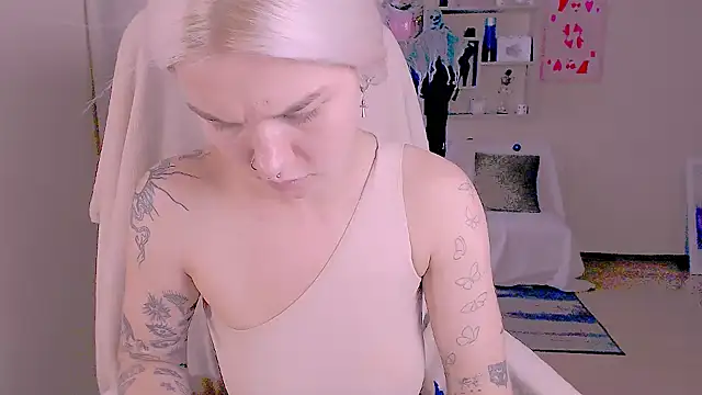 Hot_BlondaのライブXXXチャット