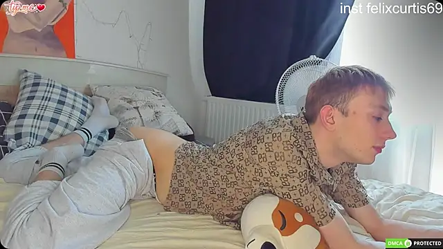felixcurt69のライブXXXチャット