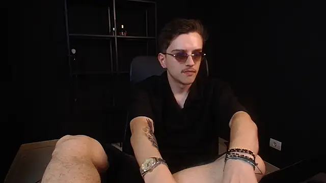 FelixStarkk Chat XXX in diretta