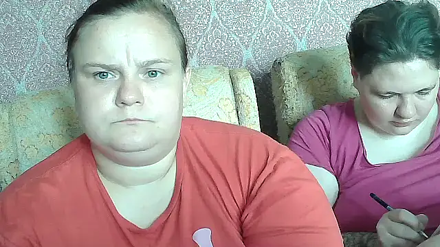 XXX chat uživo modela MilaXHelen