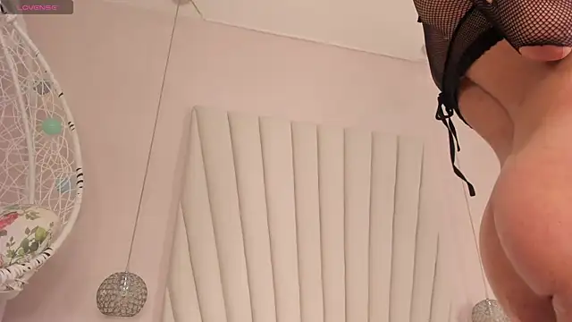 צ'אט XXX בשידור חי של Elliot_Walker