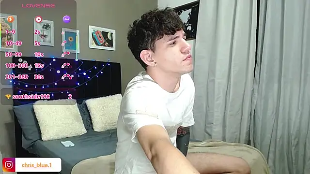 Chat XXX en directo de Matteo12_
