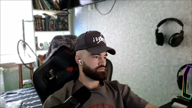 _Serious_Man Chat XXX live