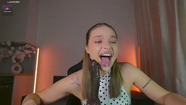 Chat XXX en directo de violla_sinzz