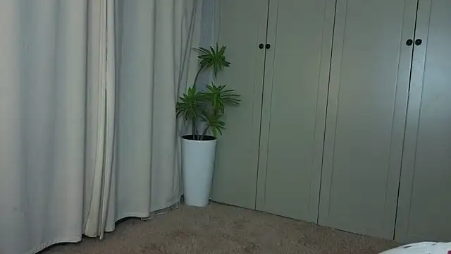 tgirlfoxy – Naživo XXX chat