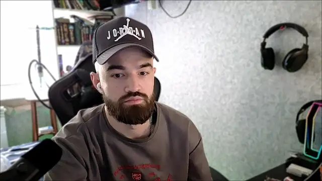 _Serious_Man Chat XXX in diretta