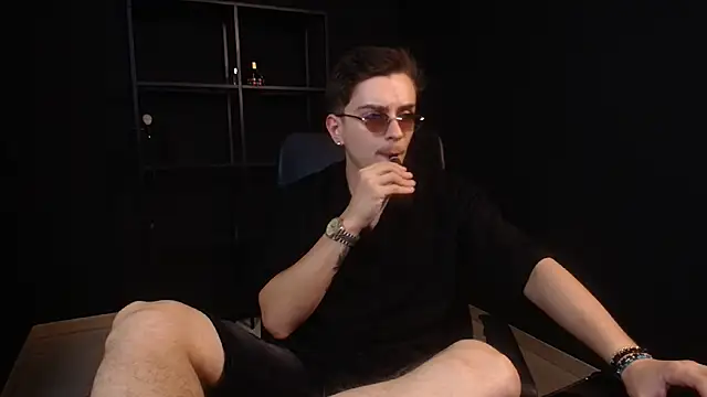 FelixStarkk – Naživo XXX chat
