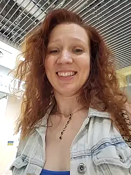 Exhibitionsplit's Live XXX Chat