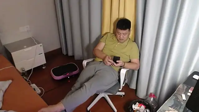 zhang1118 – Live XXX-chat