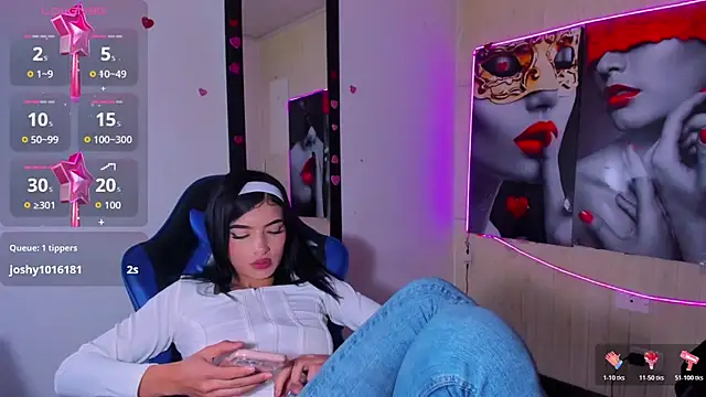 honeyluxe_ Live XXX Chat